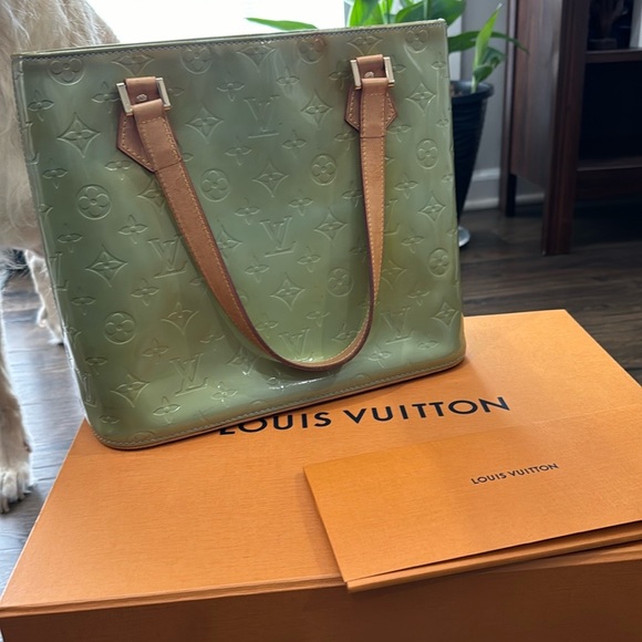 Lv vernis green shoulder bag - Picture 1 of 8